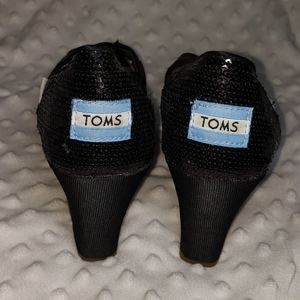 Tom's wedges